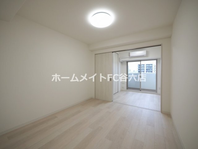 拡大写真:アーバンパーク新大阪 10階1008の居間