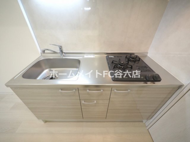 拡大写真:アーバンパーク新大阪 10階1008のキッチン