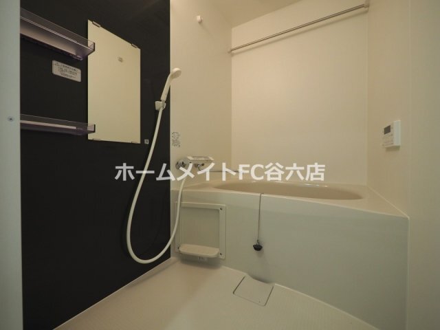 拡大写真:アーバンパーク新大阪 10階1008の風呂