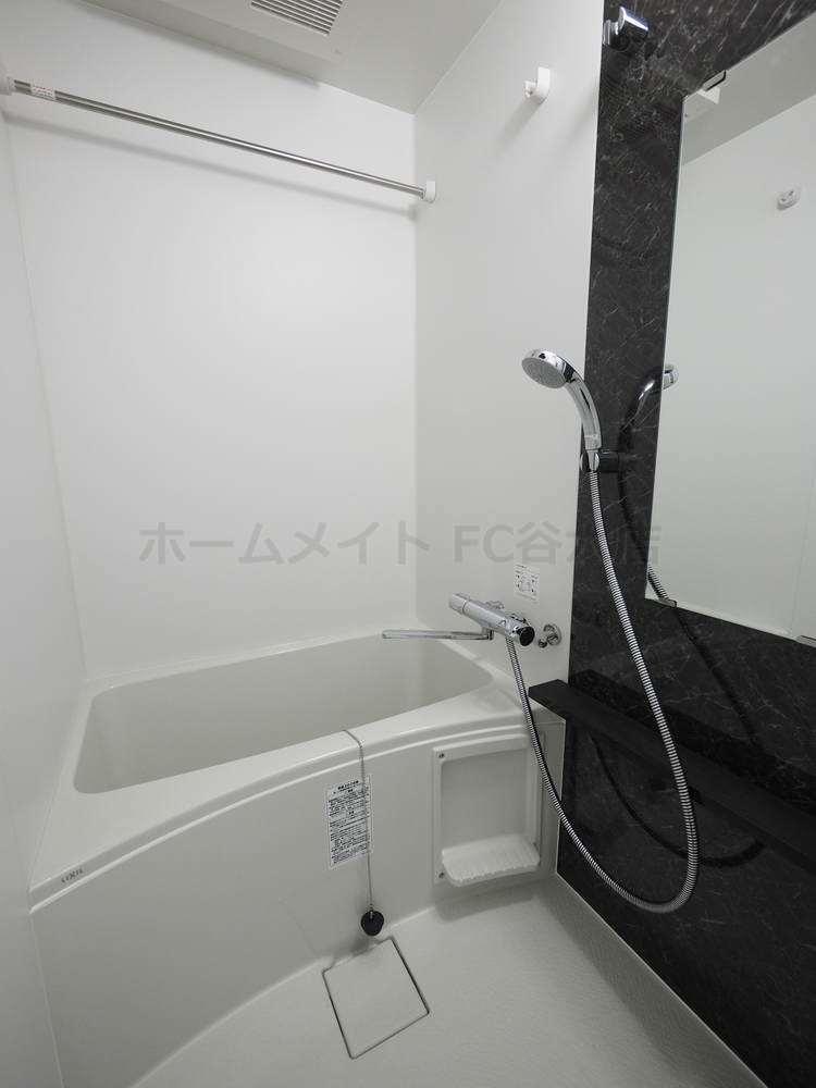 拡大写真:エスリード難波ステーションゲートノーステラス 3階301の風呂