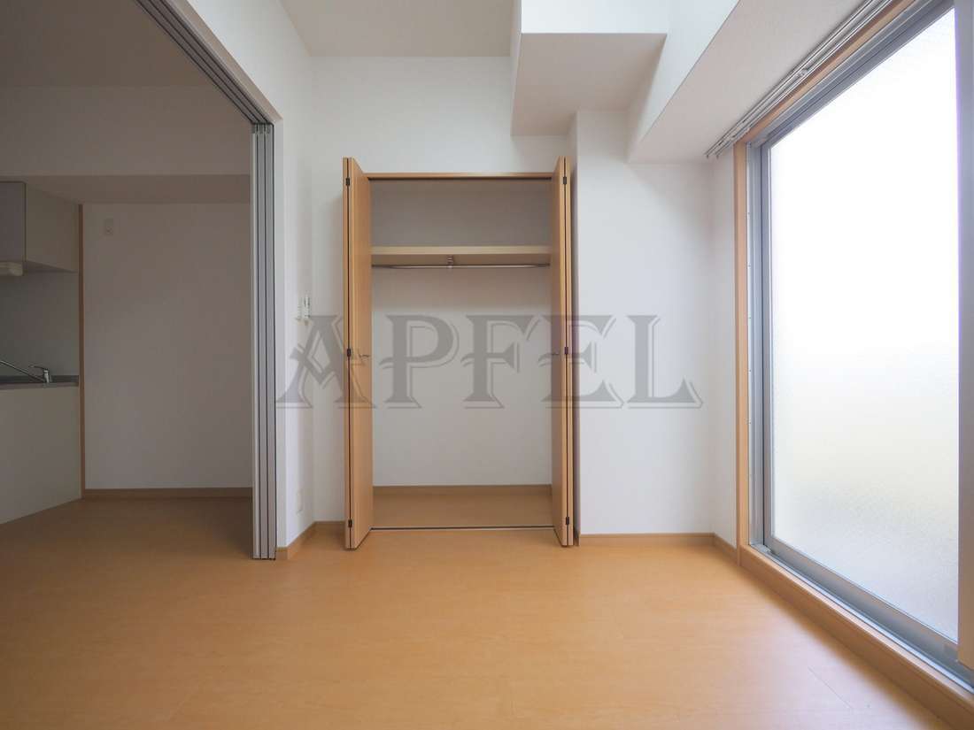 拡大写真:ONE ROOF FLAT TENJINBASHI 12階1206の収納