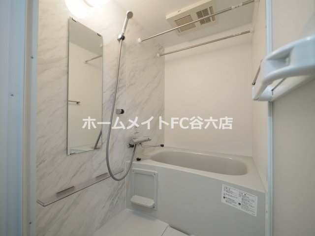 拡大写真:S-MOVE大阪鶴見 3階301の風呂