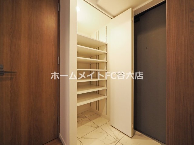 拡大写真：S-RESIDENCE松屋町asence 3階308の収納