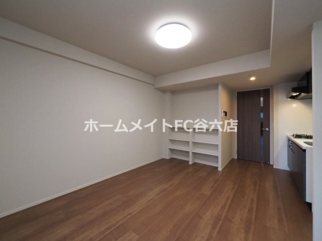 拡大写真:グランセジュール大国町 7階707の居間