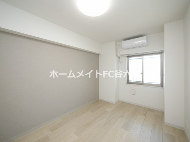 拡大写真：セイワパレス新大阪 4階403の洋室