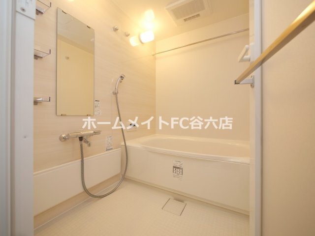 拡大写真：セイワパレス新大阪 4階403の風呂