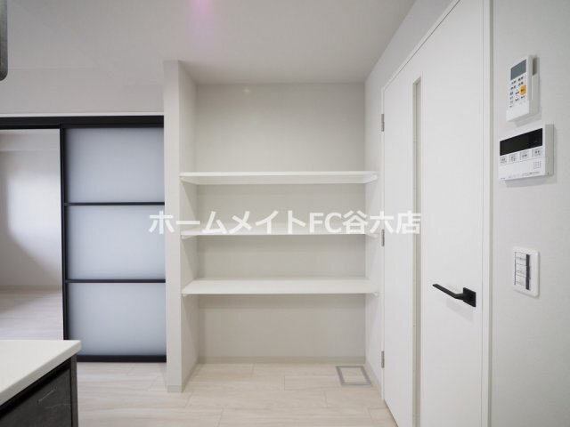 拡大写真:Alivis三国本町 2階201の収納
