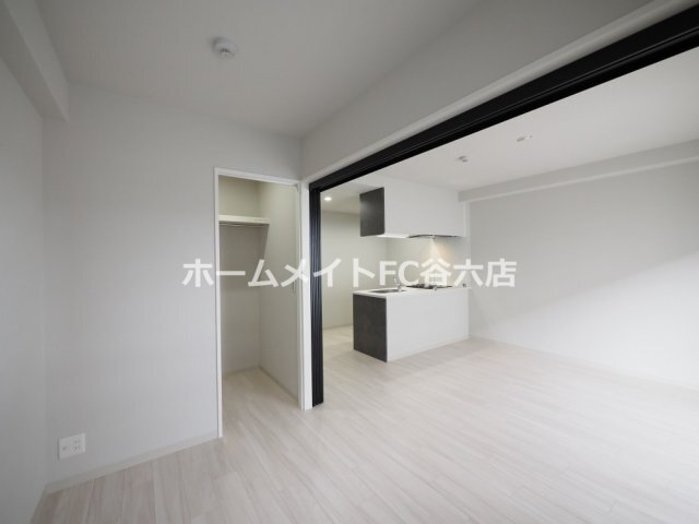 拡大写真:Alivis三国本町 2階201の洋室