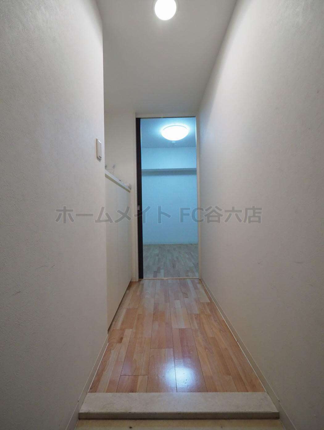 拡大写真:GRAND STEADY徳井町 3階303の玄関