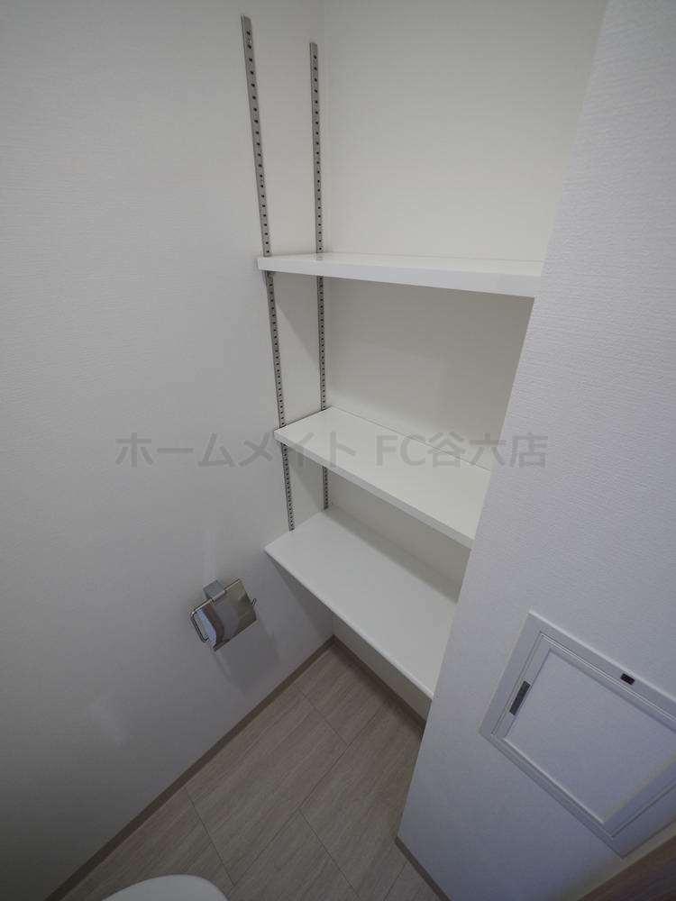 拡大写真:ネットフローラ阿波座 10階1002の玄関