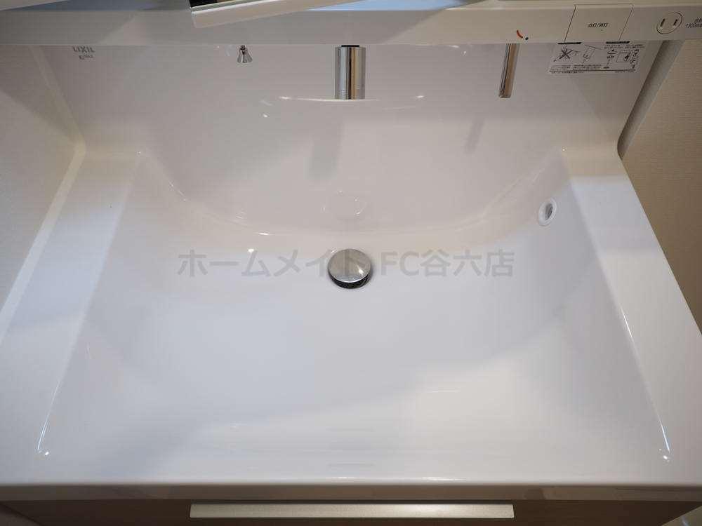 拡大写真:ネットフローラ阿波座 10階1002の洗面所