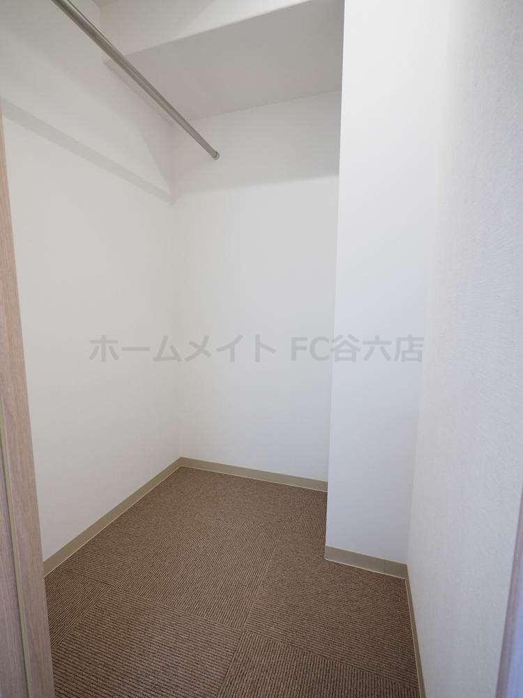 拡大写真:ネットフローラ阿波座 10階1002の収納