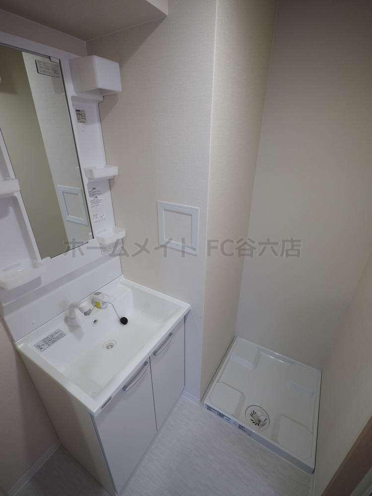 拡大写真:ラ・フォンテ松屋町 2階205の洗面所