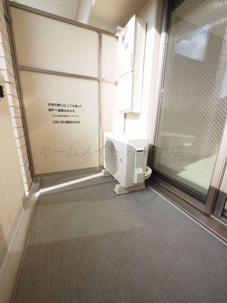 拡大写真:クリスタルグランツ谷町 4階403のバルコニー