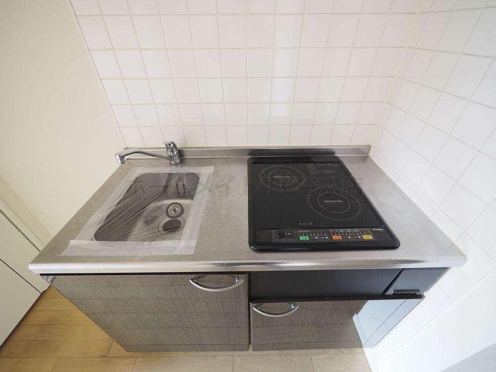 拡大写真:エステムコート心斎橋EASTⅢエクシード 9階903のキッチン