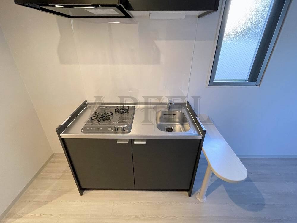 拡大写真:セゾンラトゥールMIYAKOJIMA 6階601のキッチン