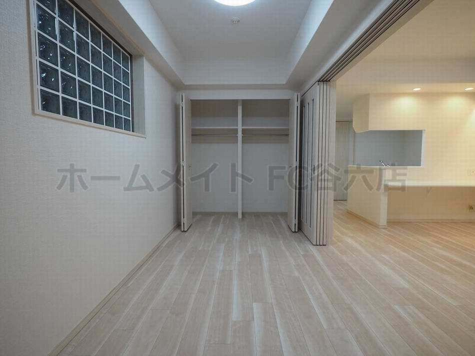 拡大写真:ラクラス本町東 3階304の収納