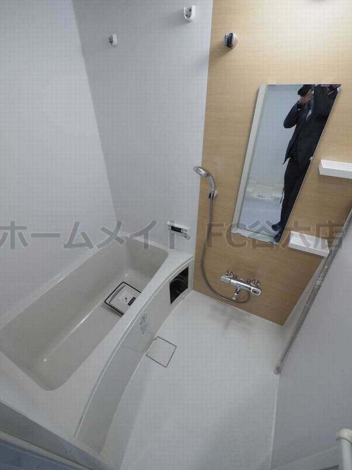 拡大写真:フォーリアライズ本町レクス 7階702の風呂