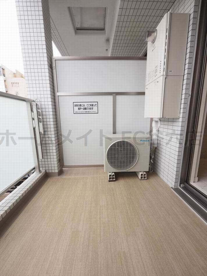 拡大写真:Innocent Doyama 3階302のバルコニー