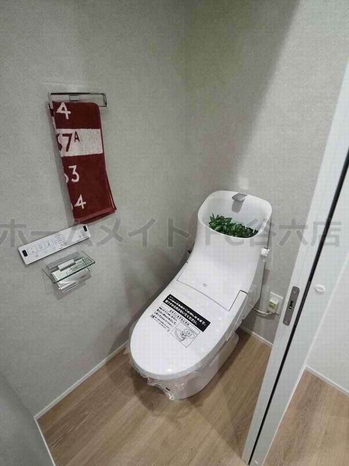 拡大写真:BRAVE松屋町 2階202のトイレ