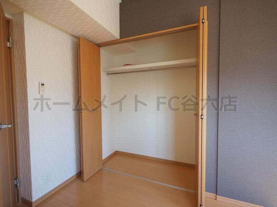 拡大写真:エスグランデ梅田ノース 5階501の収納