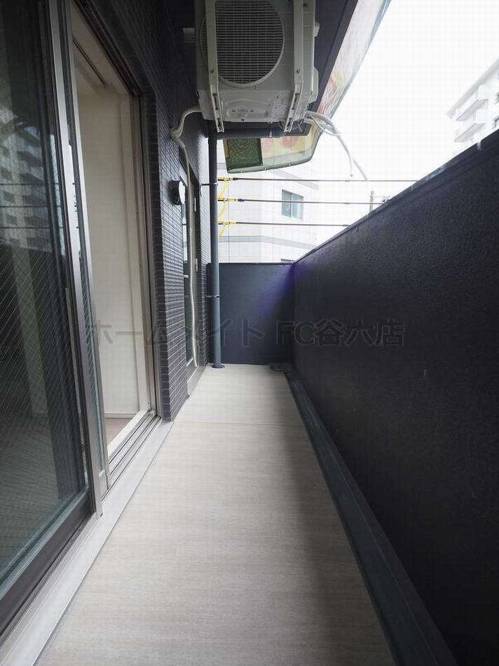 拡大写真:エステムコート大阪新町 11階1102のバルコニー