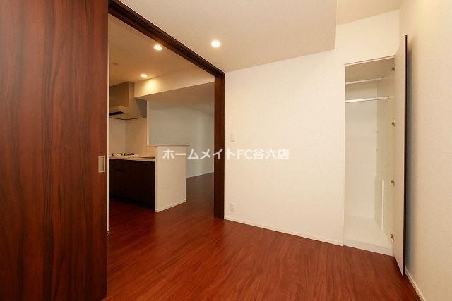 拡大写真:RJR堺筋本町タワー 7階711の寝室