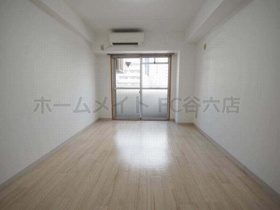 拡大写真:アーデン和泉町 7階701の居間