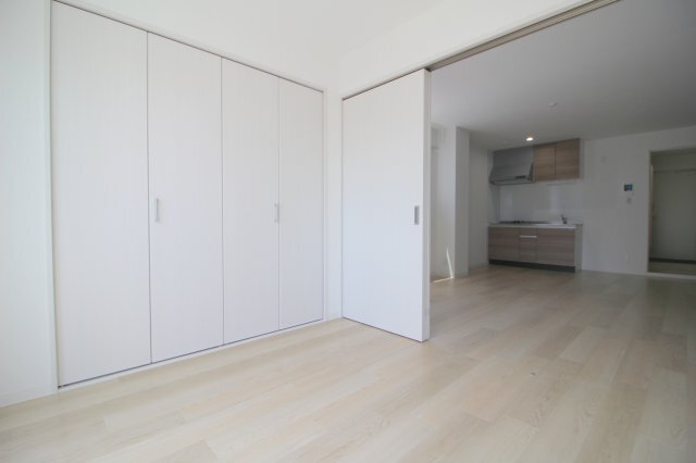 拡大写真:キャトルセゾン豊中本町 3階301の寝室