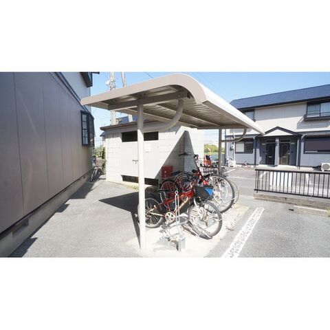 拡大写真:レイクサイドヴィラ A 2階101の外観