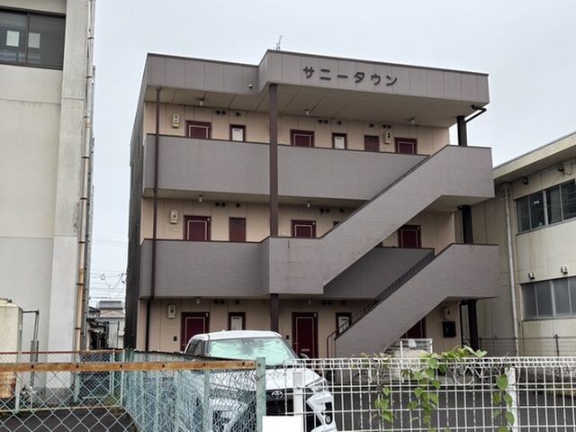 拡大写真：サニータウン 2階Cの外観
