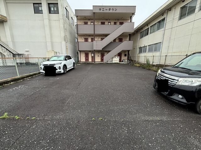 拡大写真：サニータウン 2階Cの外観