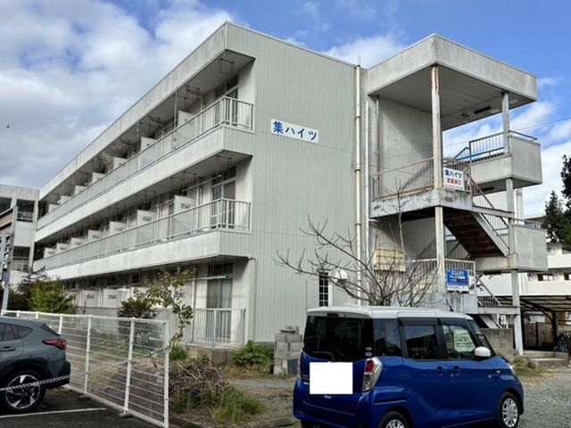 集ハイツの外観