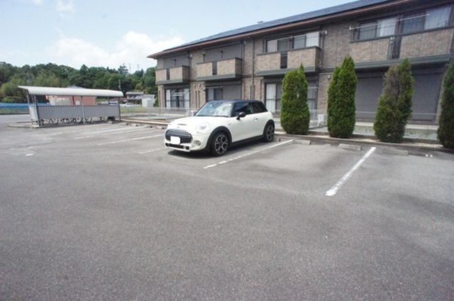 拡大写真:Plaire C 2階201の外観