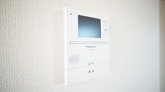 拡大写真:レイクサイドヴィラ A 2階101のモニター付きインターホン