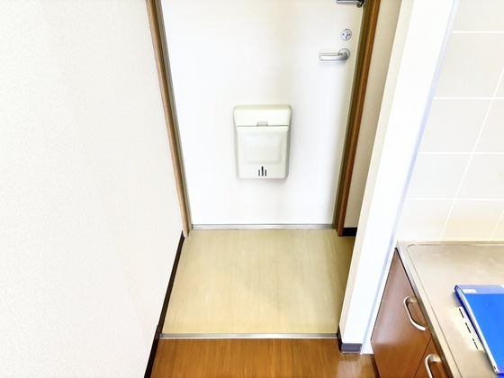拡大写真:ロイヤルハートピア 4Fの玄関