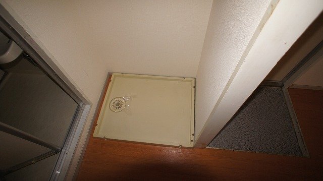 拡大写真:ルミナーリアⅠ 1階102の洗濯機置場