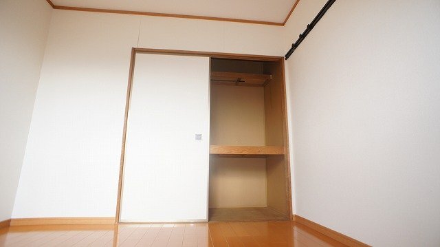 拡大写真:ルミナーリアⅠ 1階102の内観