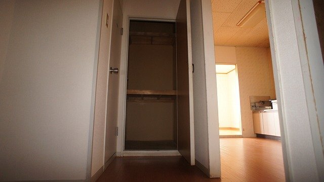 拡大写真:ルミナーリアⅠ 1階102の内観