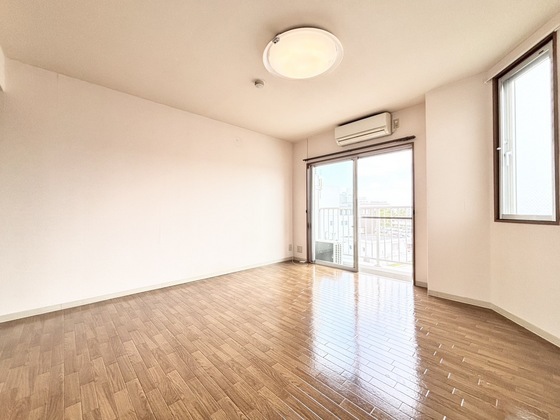 拡大写真：ファーストステージ町屋 3階308のリビング