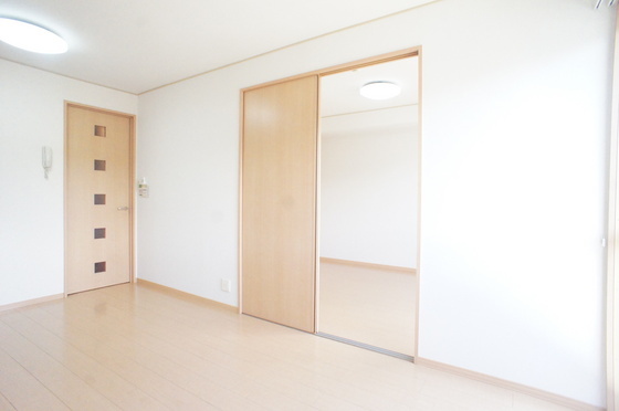 拡大写真:Plaire C 2階201のリビング