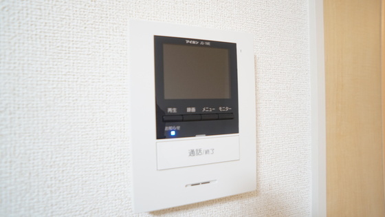 拡大写真:アイティヴィレッジ Ⅱ 2階202のカメラ付きインターホン
