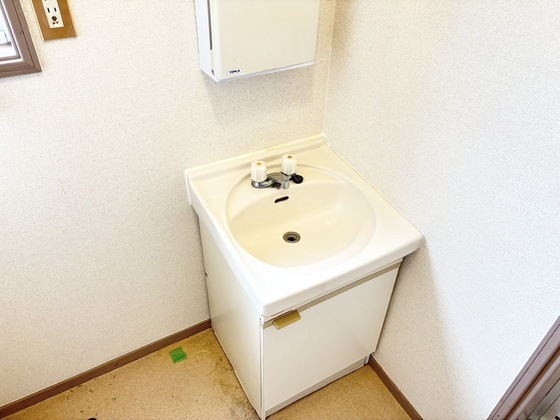 拡大写真:メゾンエトワール 2階Bの洗面所