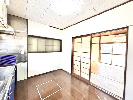 拡大写真:南新町戸建 1階1のダイニング