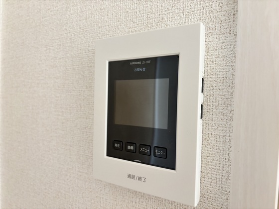 拡大写真:ヒカルサ 津上浜 1階102のカメラ付きインターホン(同仕様タイプ)