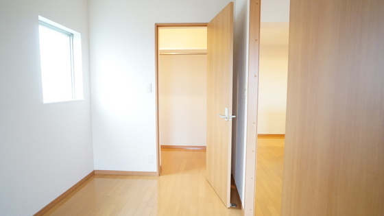 拡大写真:プレステージ千種 A棟 4階401のウォークインクローゼット