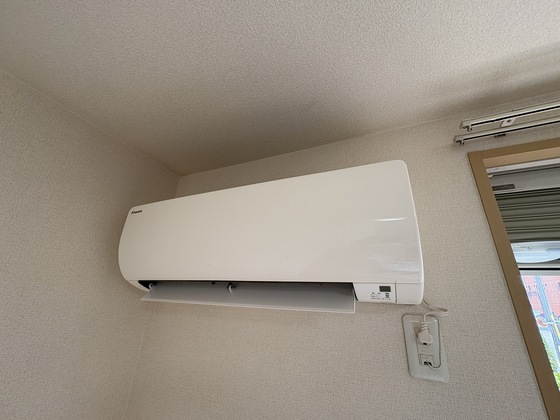 拡大写真:ベルスリーズB 1階102のエアコン