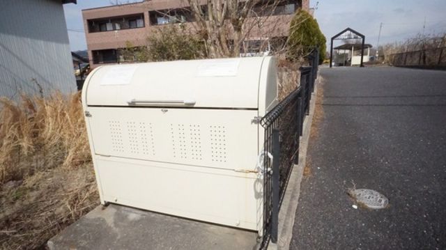 拡大写真:サンハイツ 1階106の外観