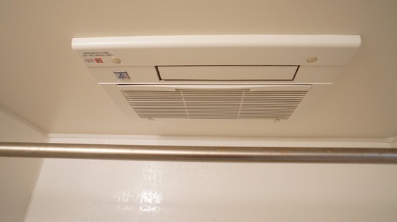 拡大写真:ルミエール栄 1階103の浴室換気乾燥機