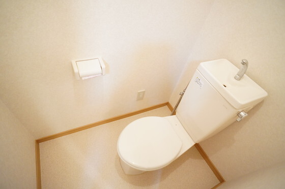 拡大写真:ワカバハイツ 1階B102のトイレ